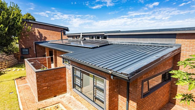 3 Bedroom Property for Sale in Outeniqua Strand Western Cape